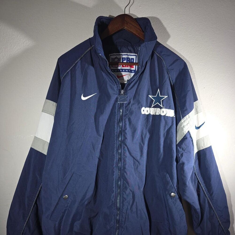 Nike Men's Navy and Blue Jacket